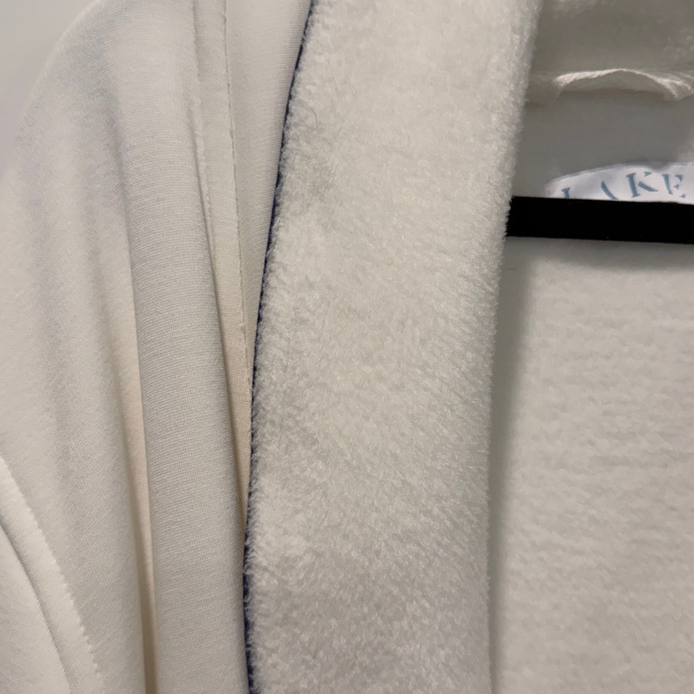 Lake pajamas  Navy White Women's Robe EUC size large - Picture 7 of 10